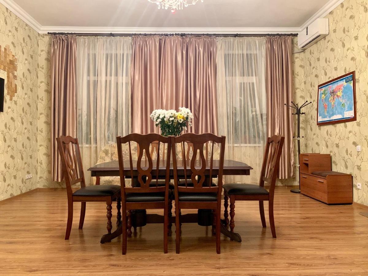 Apartment On Zhukovskogo 敖德萨 外观 照片