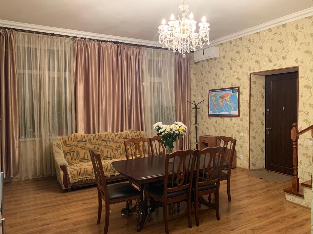 Apartment On Zhukovskogo 敖德萨 外观 照片