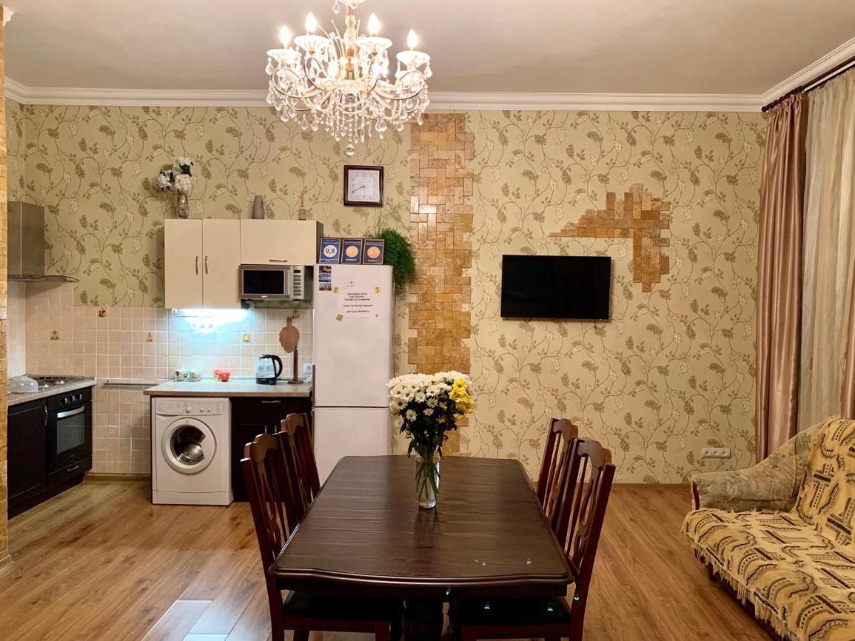 Apartment On Zhukovskogo 敖德萨 外观 照片