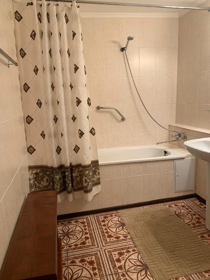 Apartment On Zhukovskogo 敖德萨 外观 照片